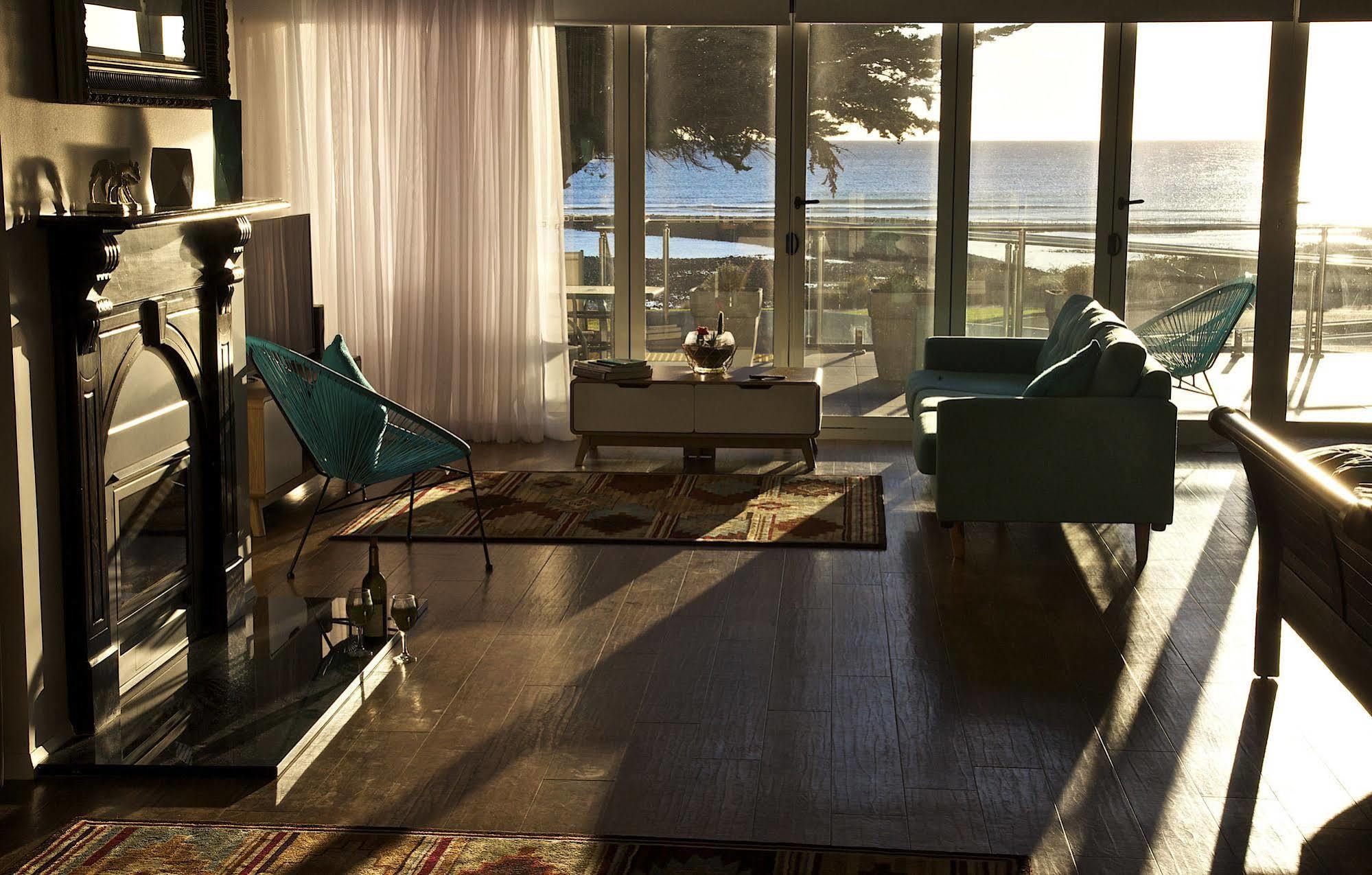 เพนกวิน บีชฟรอนต์ อพาร์ตเมนต์ Apartment ภายนอก รูปภาพ